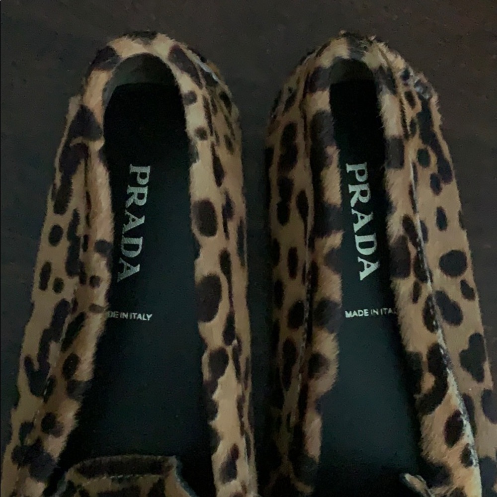 🧡🖤 Prada Moccasin Pony Hair Flats 🧡🖤 - Picture 3 of 13